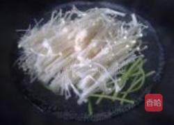 凉拌芹菜金针菇的做法图解4