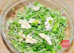 香椿苗拌桃仁的做法图解4