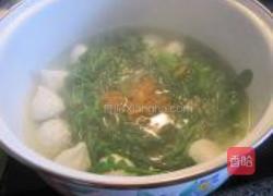 荠菜鱼包蛋汤的做法图解4