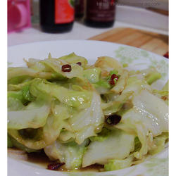 炝炒圆白菜的做法[图]