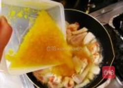 乳香南瓜海鲜的做法图解7