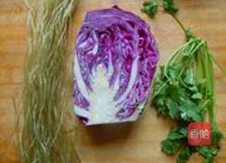 紫甘蓝拌粉条的做法图解1