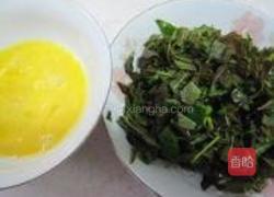 香椿炒蛋的做法图解2