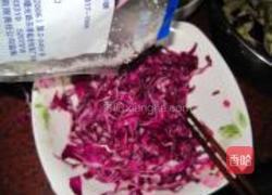 凉拌紫甘蓝的做法图解3