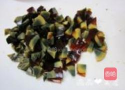 皮蛋豆腐的做法图解4