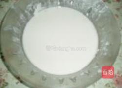 韭菜鸡蛋饼的做法图解1