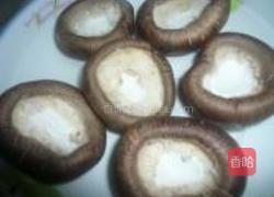 香菇酿肉的做法图解1