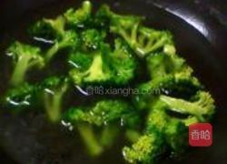 香菇西兰花的做法图解4