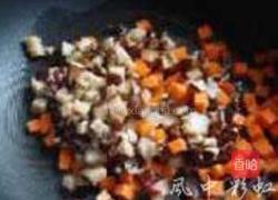 五彩炒豌豆的做法图解3