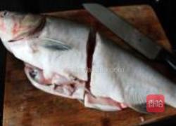 把蒿炖鱼的做法图解1