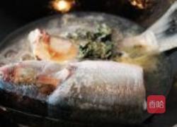 把蒿炖鱼的做法图解3