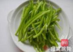 青椒土豆丝的做法图解3
