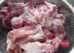 春笋大骨汤的做法图解1