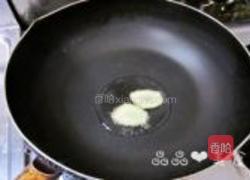 香嫩鸡胗炒面的做法图解2