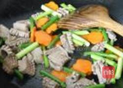 胡萝卜炒腰花的做法图解10