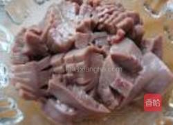 胡萝卜炒腰花的做法图解2