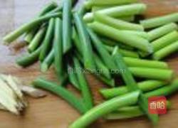 胡萝卜炒腰花的做法图解6