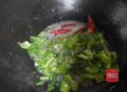 蒜炒泡椒田鸡的做法图解6