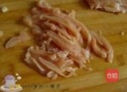 鸡肉烩鱼丝的做法图解7