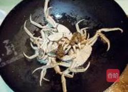 清焗大闸蟹的做法图解3