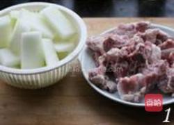 冬瓜脊骨汤的做法图解1