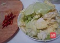 手撕包菜的做法图解1
