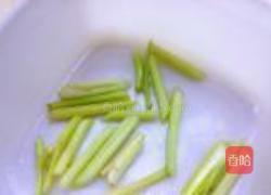 凉拌黄豆芽的做法图解3