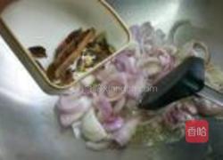 香辣咖喱虾的做法图解2