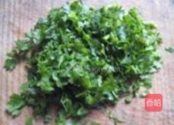 醋拌香菜花生米的做法图解2