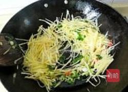酸辣洋葱土豆丝的做法图解5
