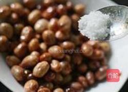 炒花生米的做法图解9