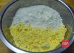 蝴蝶玉米花卷的做法图解1