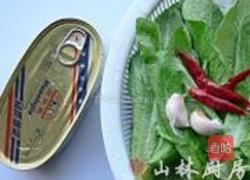 豆豉鲮鱼油麦菜的做法图解1