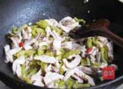酸菜炒猪肚的做法图解4