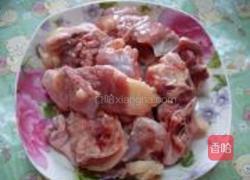 土豆南瓜烧鸡的做法图解1
