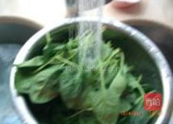 菠菜拌平菇的做法图解2