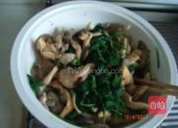 菠菜拌平菇的做法图解5