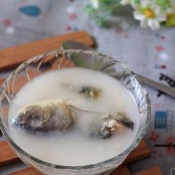 奶白鲫鱼汤的做法[图]