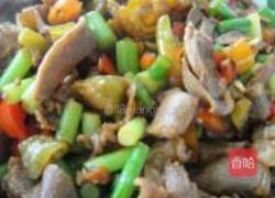 酸辣鸡杂鸡胗的做法图解5