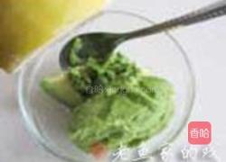 鲜贝鳄梨沙拉的做法图解3