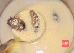 海参小米粥的做法图解4