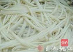 金针菇拌紫甘蓝的做法图解1