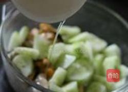 冰爽黄瓜拌淡菜的做法图解3