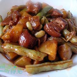 芸豆土豆红烧肉的做法[图]