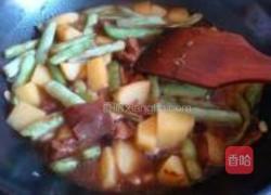 芸豆土豆红烧肉的做法图解6
