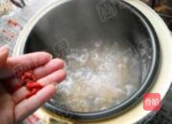 芡实枸杞银耳羹的做法图解6