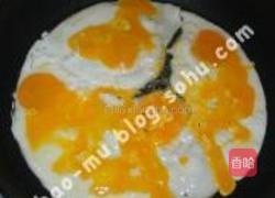 豉香葱段荷包蛋的做法图解4