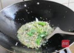 肉末芽菜炒河粉的做法图解4