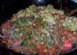 胡萝卜粉丝素包子的做法图解5