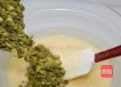 南瓜仁瓦片的做法图解4